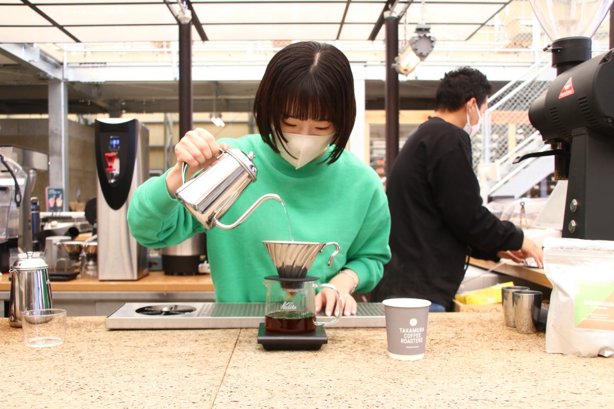 【連載・コーヒーとおやつ。】『TAKAMURA COFFEE ROASTERS FACTORY AND CAFE』（兵庫県淡路市）／コーヒー×ミニパフェ