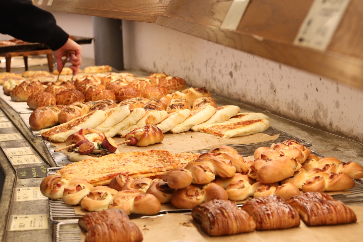 【徳島パン部／クチコミベーカリー】メーアコルンルーエプラッツ（徳島市庄町）選ぶ幸せいっぱい！約120種類のパンがお出迎え
