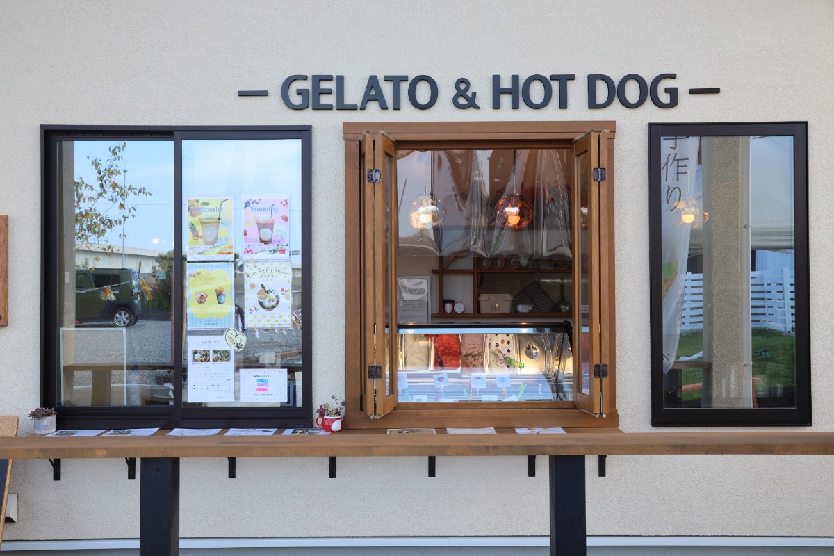 《沖洲ドッグガーデン》愛犬と行ける新スポットが誕生！ ランチもできるジェラートカフェ