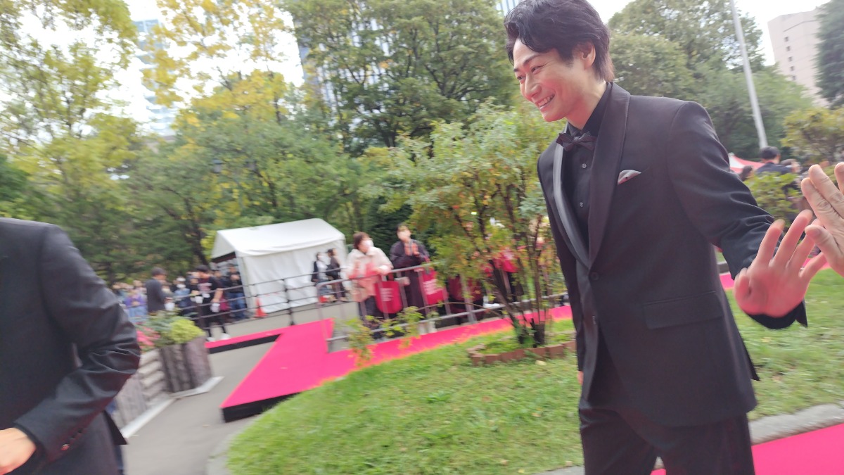 食の映画祭1日目｜“雨男”大泉洋＆“甘利田”市原隼人が降臨！