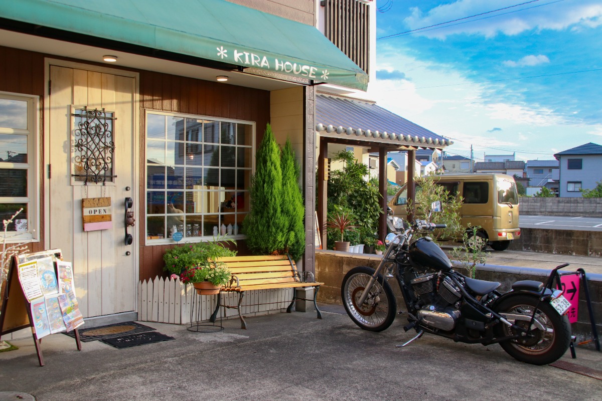 【徳島カフェ・ランチ／KIRAHOUSE】看板メニューが2つ同時に味わえるよくばりランチ