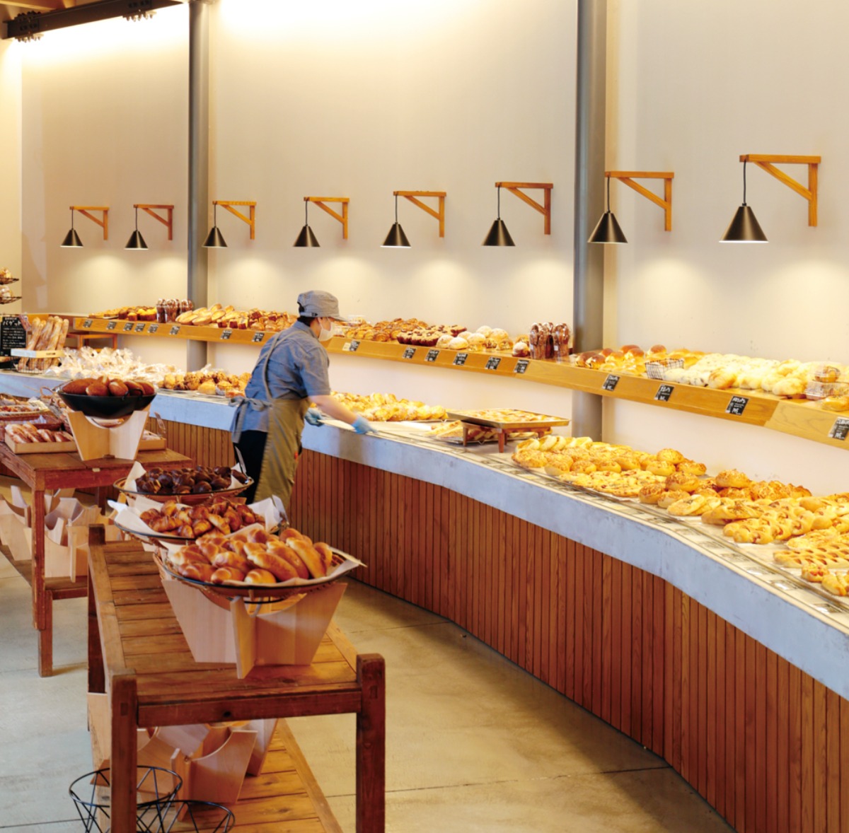 《徳島市／MEHRKORN RUHEPLATZ （メーアコルン ルーエプラッツ）》新登場のベーカリー＆工房。120種類以上がそろう 超人気パン屋さんの2号店