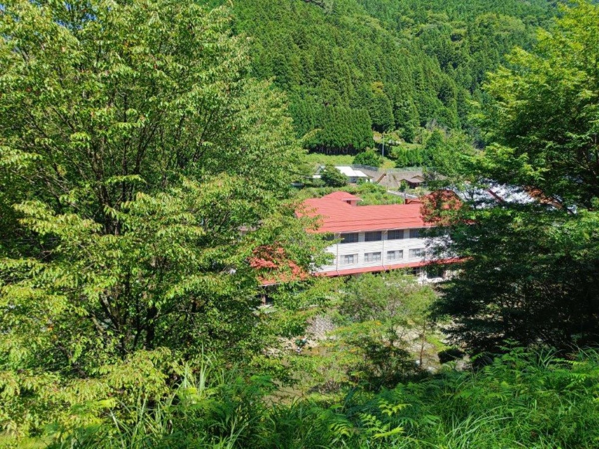【奈良日帰り温泉特集】高野山にほど近い大自然に囲まれた温泉ホテルで堪能する「野迫川温泉」
