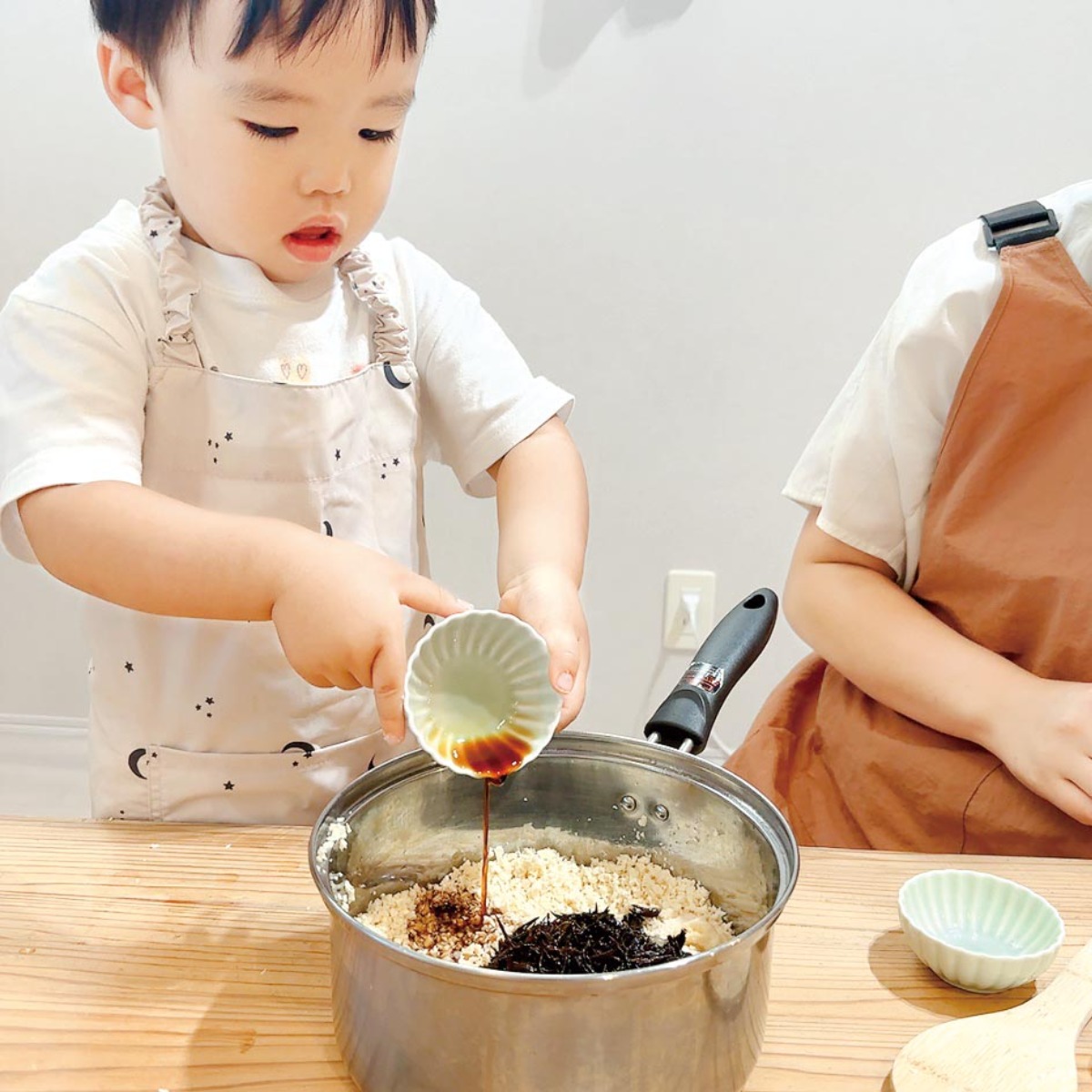 【お料理レシピ】高野豆腐そぼろのチャーハン/cotocotoみさき先生の「親子でつくろう!はじめてキッチン」