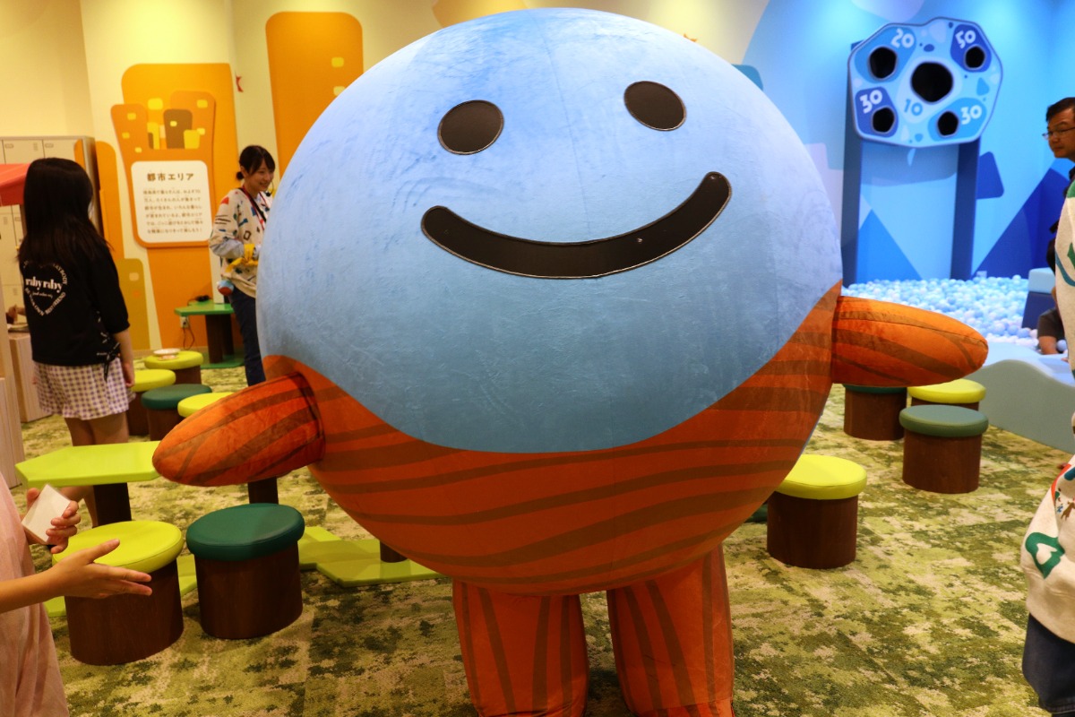 【子どもとおでかけ】ちきゅうのにわ徳島店(イオンモール徳島内)子どもたちに遊びと学びを!地球と自然をテーマにしたプレイグラウンド