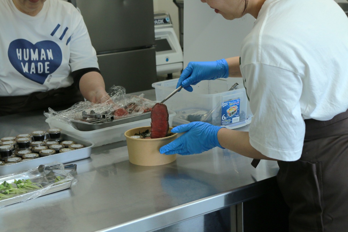 《Beef TATAKIのじま》食のプロが結集して作りあげた、究極のビーフタタキ丼