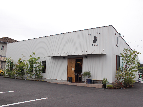 連載 パン好き編集部おかちゃんのパンさんぽvol 10 パンとココット