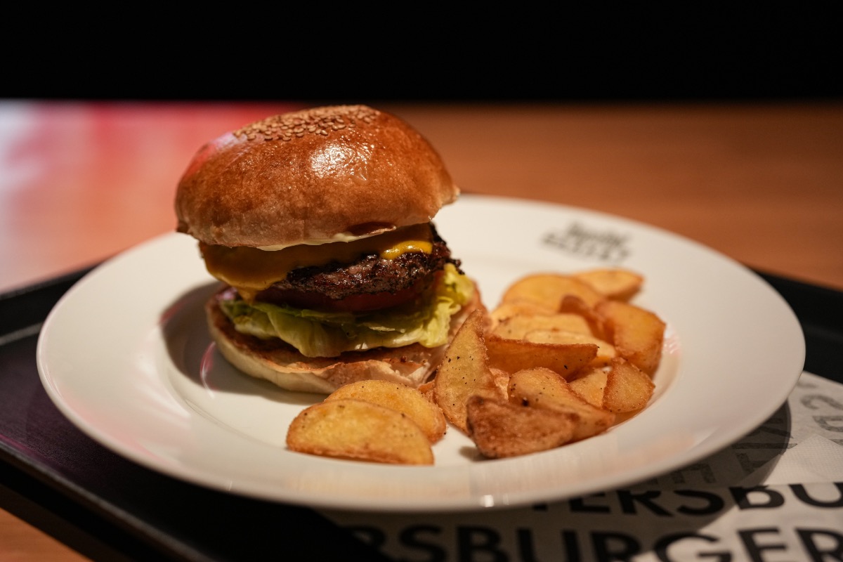 【アジア初】世界が注目する食の舞台で輝く、奈良の名店の一皿 | 肉といえば松田 タイムアウトマーケット店