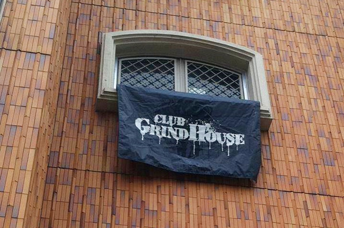 《音楽》『club GRINDHOUSE』内藤代表に聞く、徳島のライブハウスの今ー。高橋久美子さんとのコラボ作をはじめ、11周年記念Tシャツを5月15日まで受注販売中