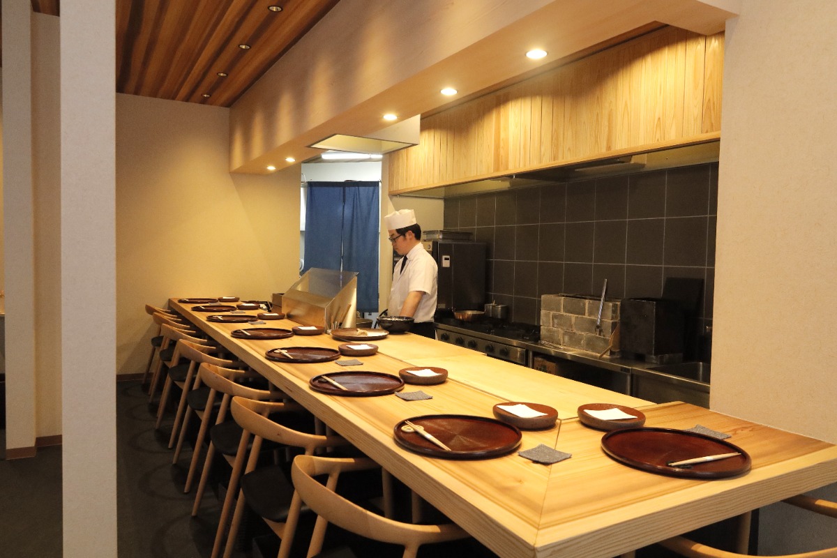 【2023年3月オープン／日本料理 豊崎（板野郡北島町）】カウンター8席の天ぷら割烹で旬の味覚を味わう