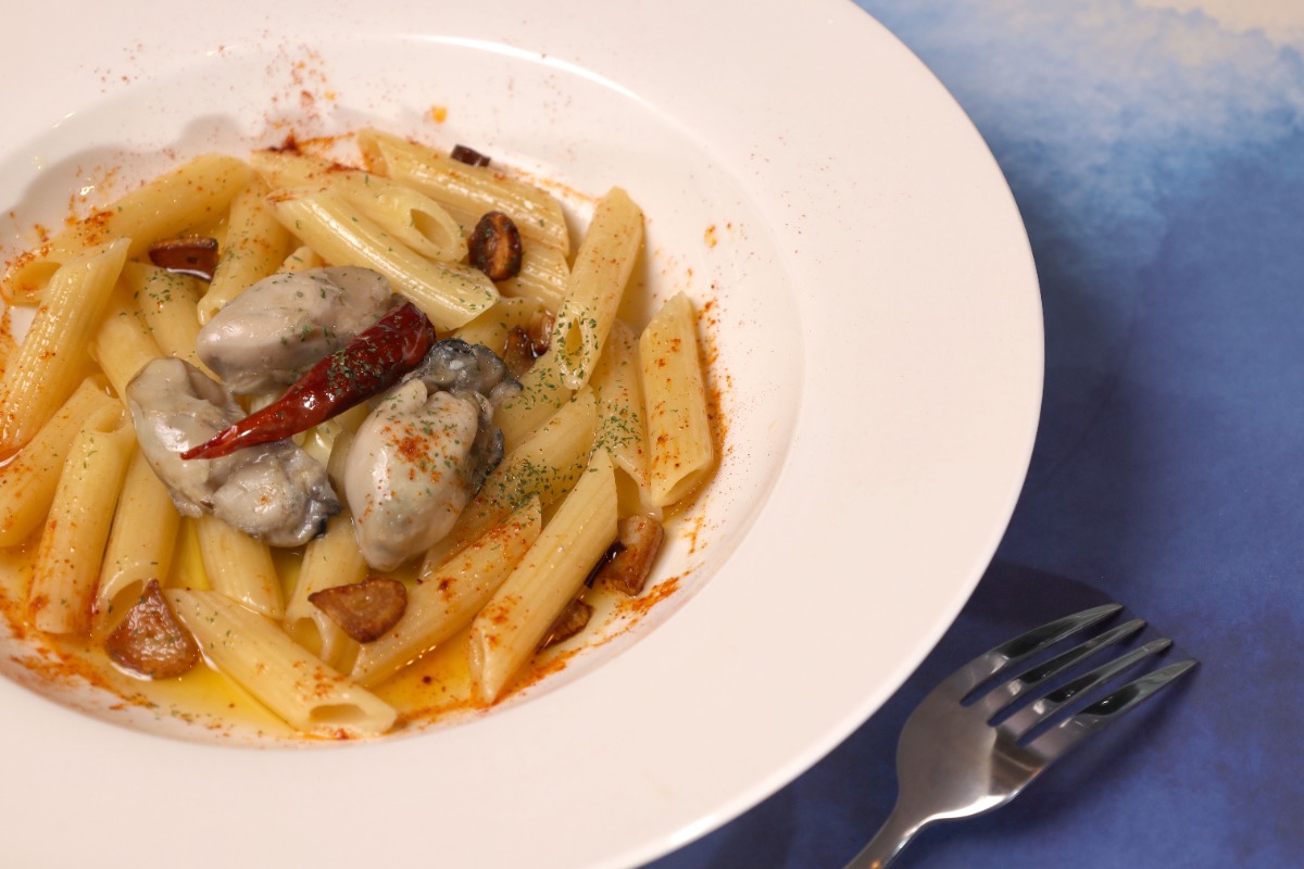 《Almost Blue》“そば米×阿波牛リゾット”食べてみて！ 気兼ねなく過ごせる、絶品のアテとお酒を楽しむ場所