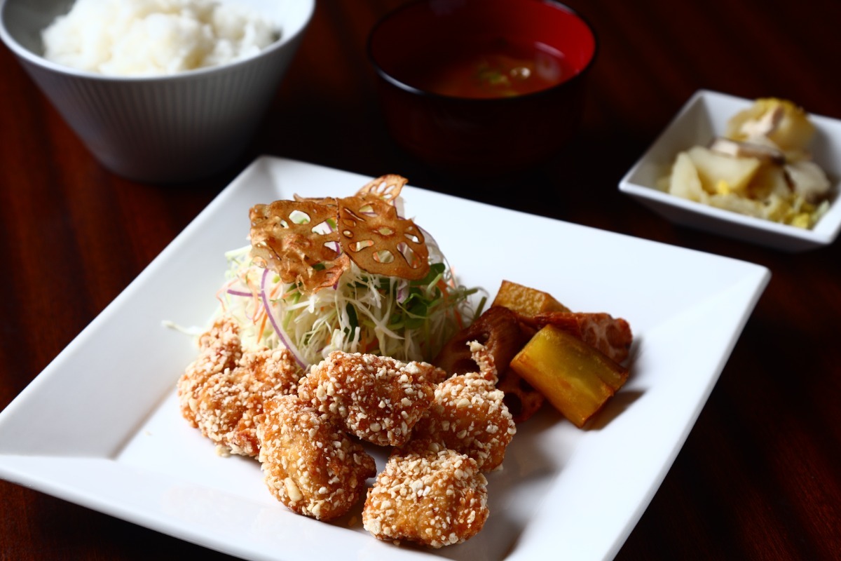 【藍住町】ランチ＆スイーツをいただける新店2選！定食・日替わりメニュー、カフェ使いも◎