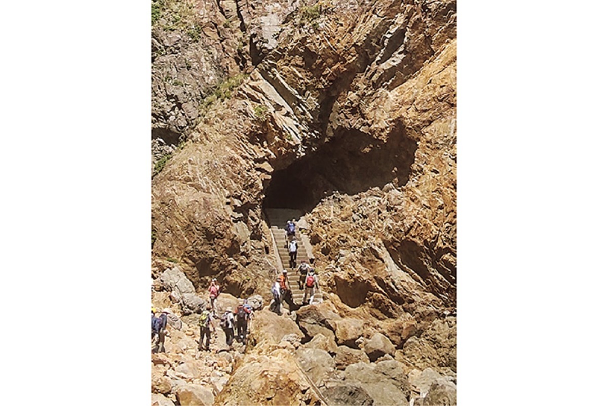 南北海道から北東北へ｜田野畑村　断崖絶壁の美しい海岸線が続く､ 三陸海岸を代表する景勝地