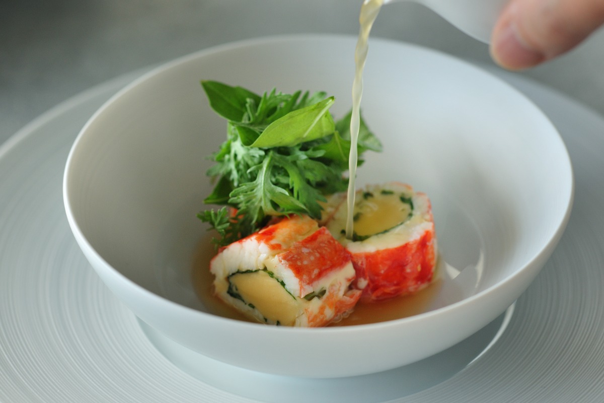 冬のトマムで味わう蟹と大地の美食体験