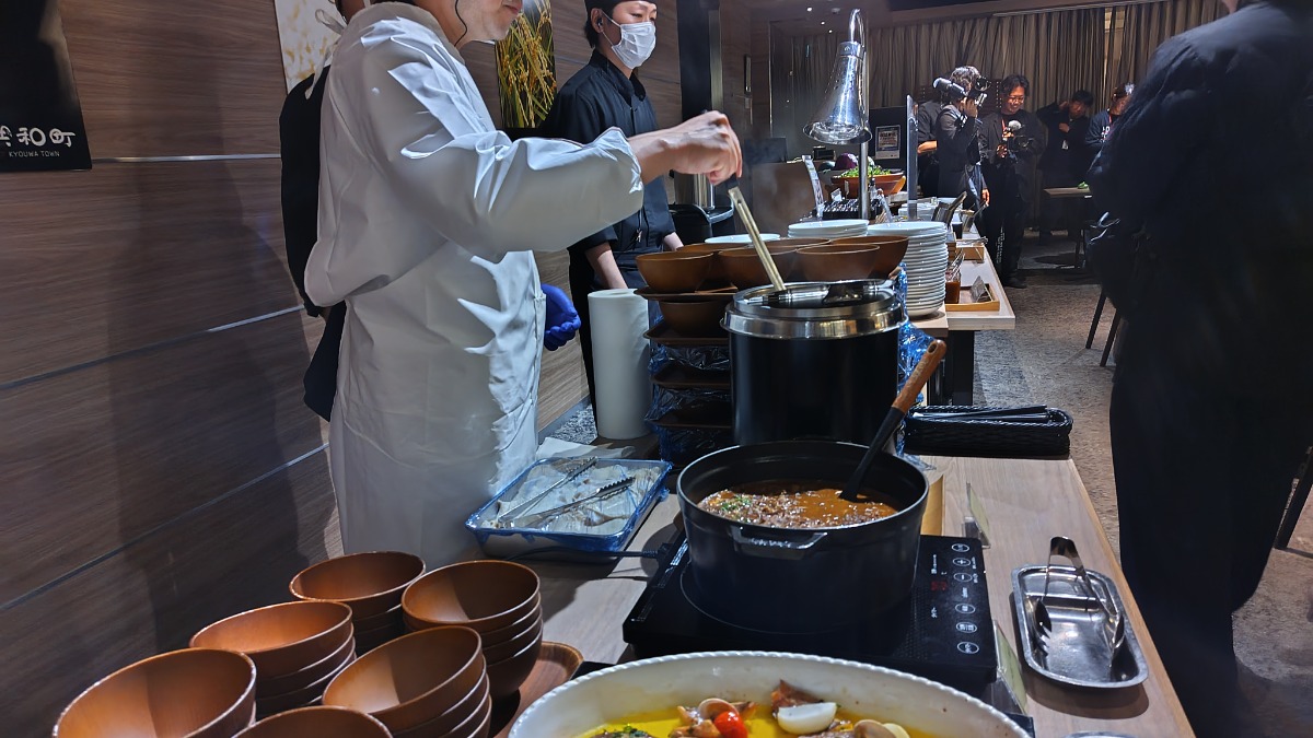 食の映画祭1日目｜“雨男”大泉洋＆“甘利田”市原隼人が降臨！