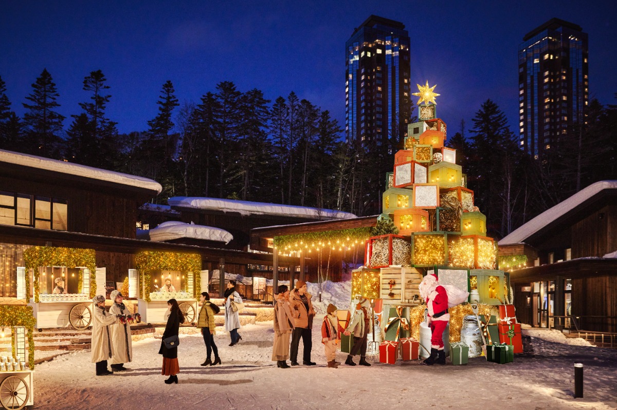 牧草と牛乳瓶が輝く、トマムの牧場クリスマス