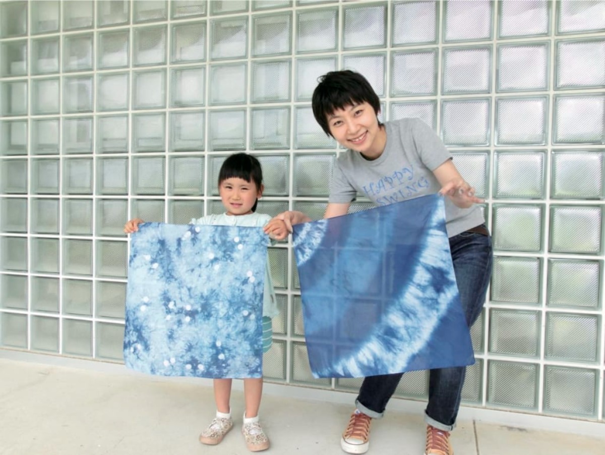 「上板町・技の館」で藍染め体験♪ 日本最大の藍の産地・徳島で藍アイテムを。