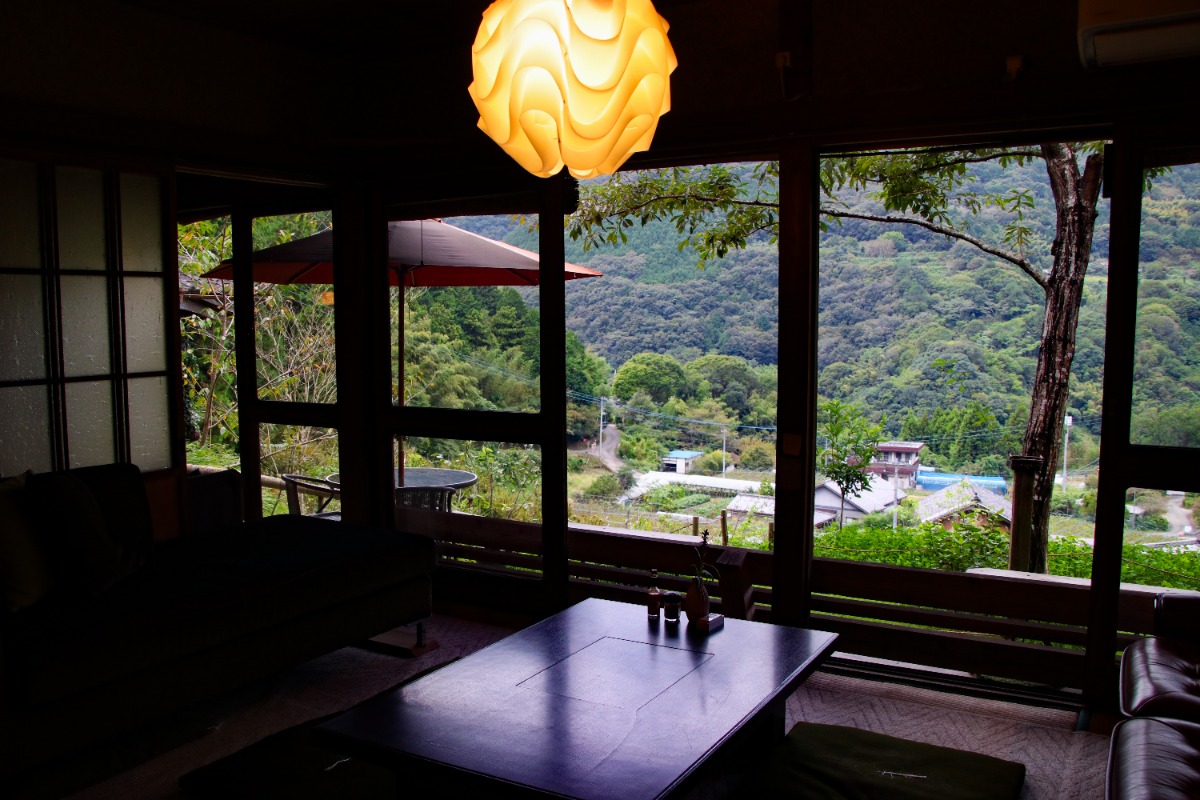【徳島カフェ・ランチ／Loving CAFE】里山の絶景とスパイスの利いたカレーランチ