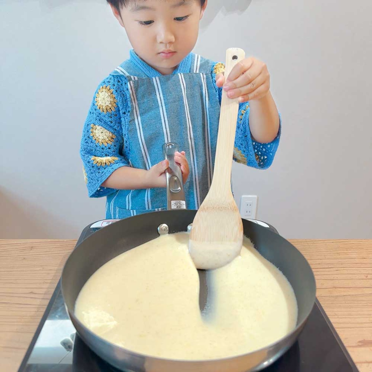【お料理レシピ】ふわとろオムライス(卵不使用)/cotocotoみさき先生の「親子でつくろう!はじめてキッチン」