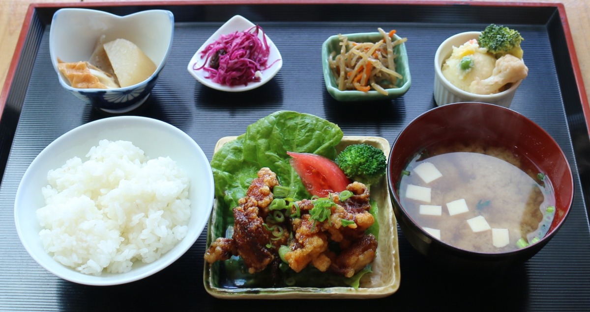 《県庁前クレエール》自慢の阿波牛料理から日替わりランチまで、多彩な一皿に想いを込めて