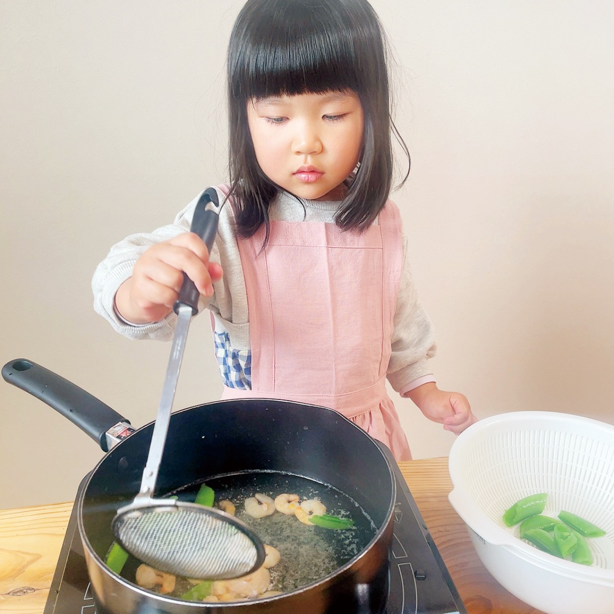 【お料理レシピ】お花畑サラダ／cotocotoみさき先生の「親子でつくろう！はじめてキッチン」