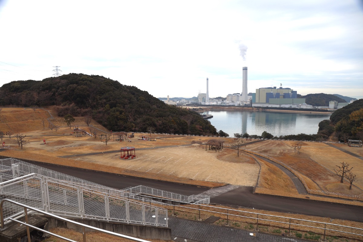 【子どもとおでかけ】発電の仕組みを紹介する施設を備えた大型公園で自然と科学を体験しよう