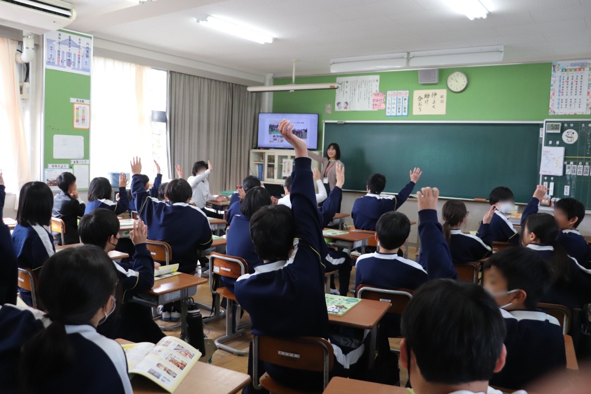 キャリア教育・おしごと本　小学校出前授業レポート＠板野東小学校