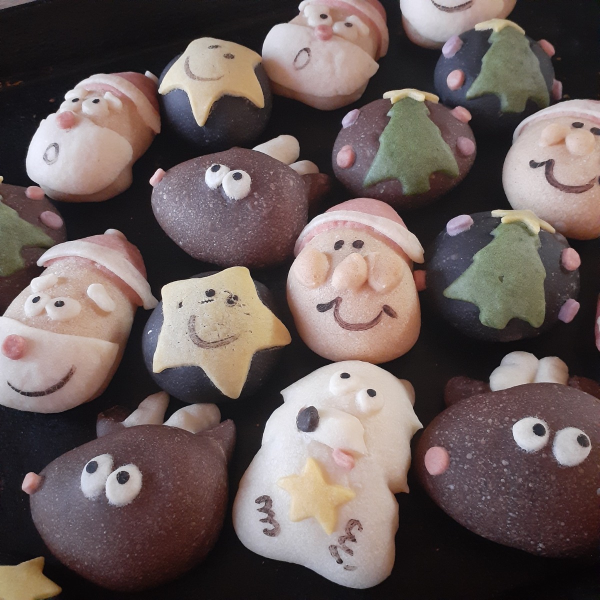 【徳島イベント情報2025】12/16～12/27｜FOOD BASE KITCHENのクリスマス ～四国パンフェス～