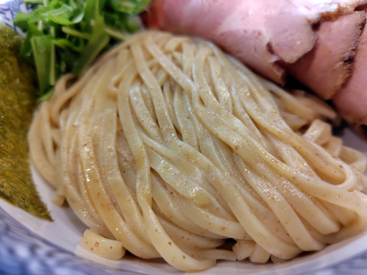 食欲の秋にあの人気ラーメン店の新店が天理にオープン! ファミリー客にも優しい話題の行列店を直撃!