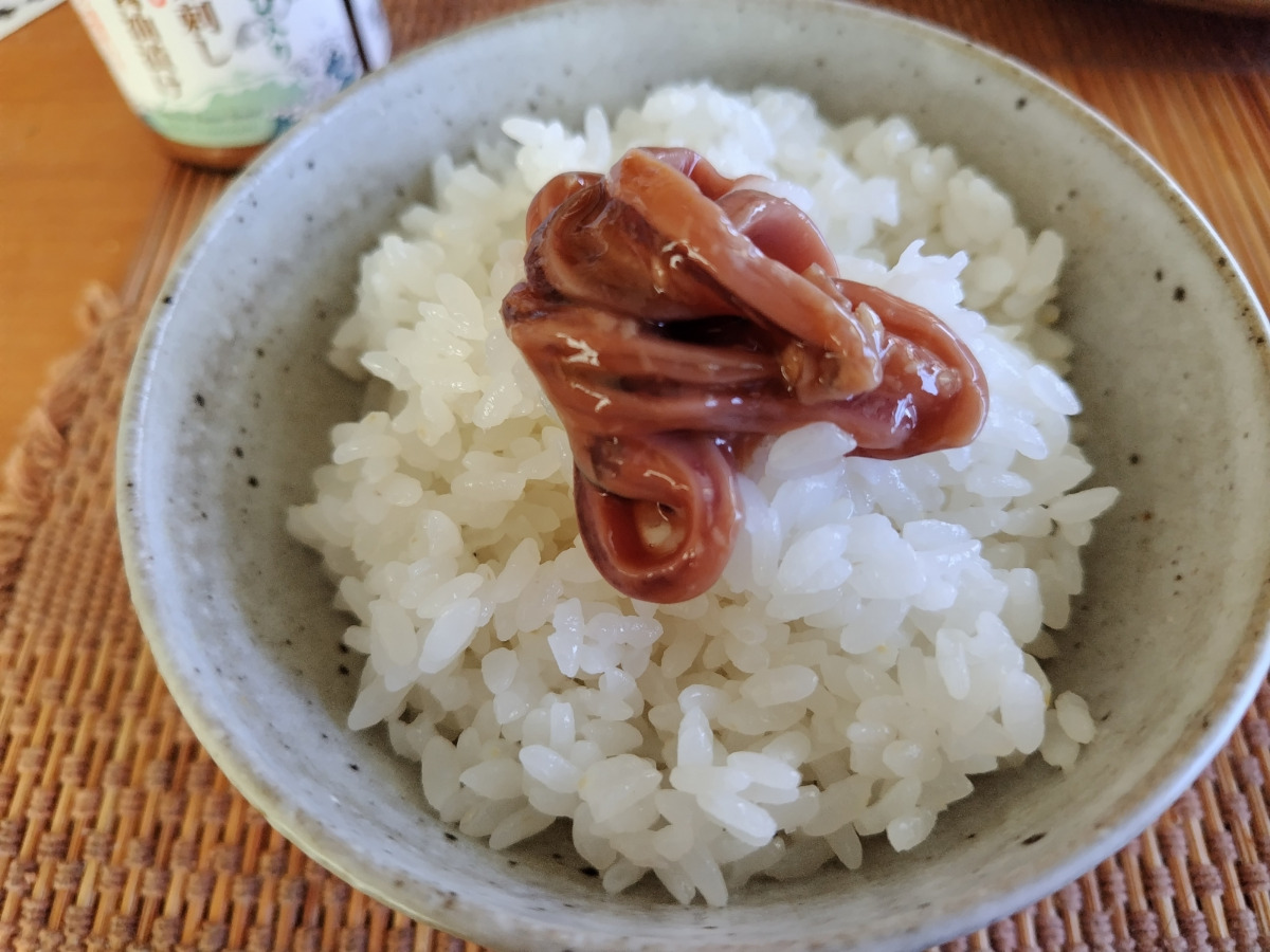 パッケージも可愛い、函館ユニフーズのイカの塩辛を食べくらべてみた
