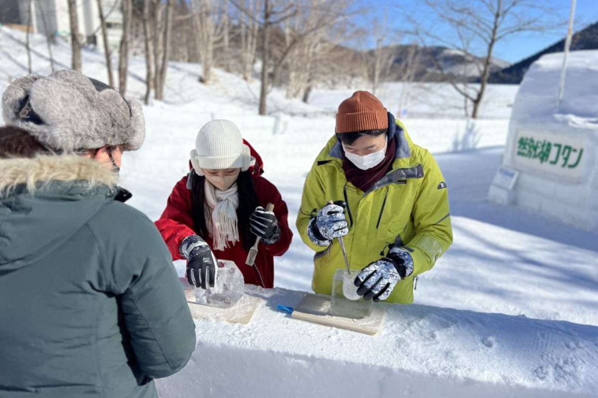 湖の氷上の村「しかりべつ湖コタン」が今冬も1月25日より出現！