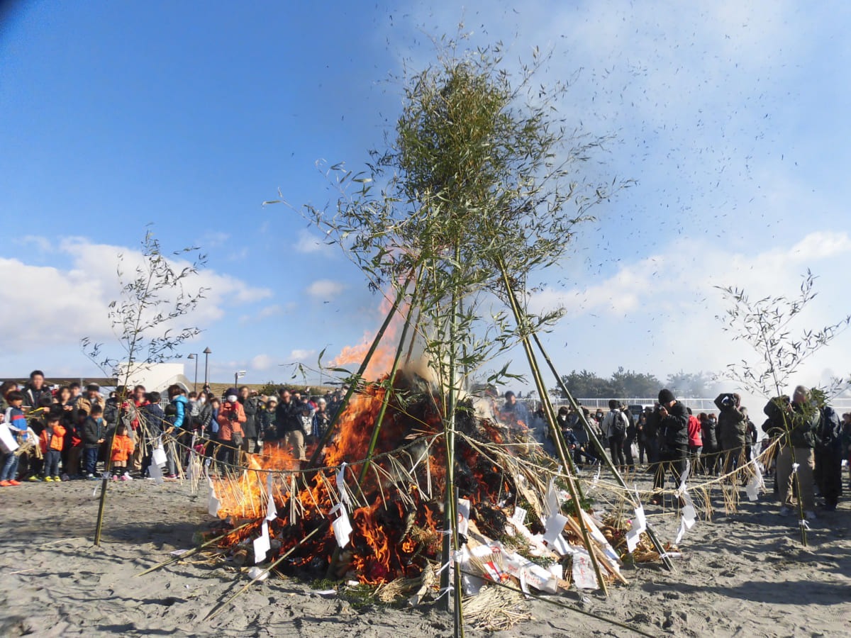 《まとめ》徳島県内各地で実施される火祭り『どんと焼き』で無病息災を願おう！