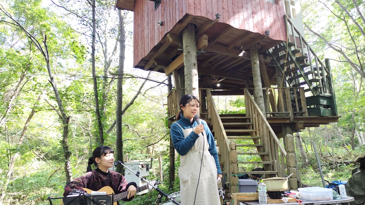 札幌の小さな森で、手打ちそばと、chimaの歌♪