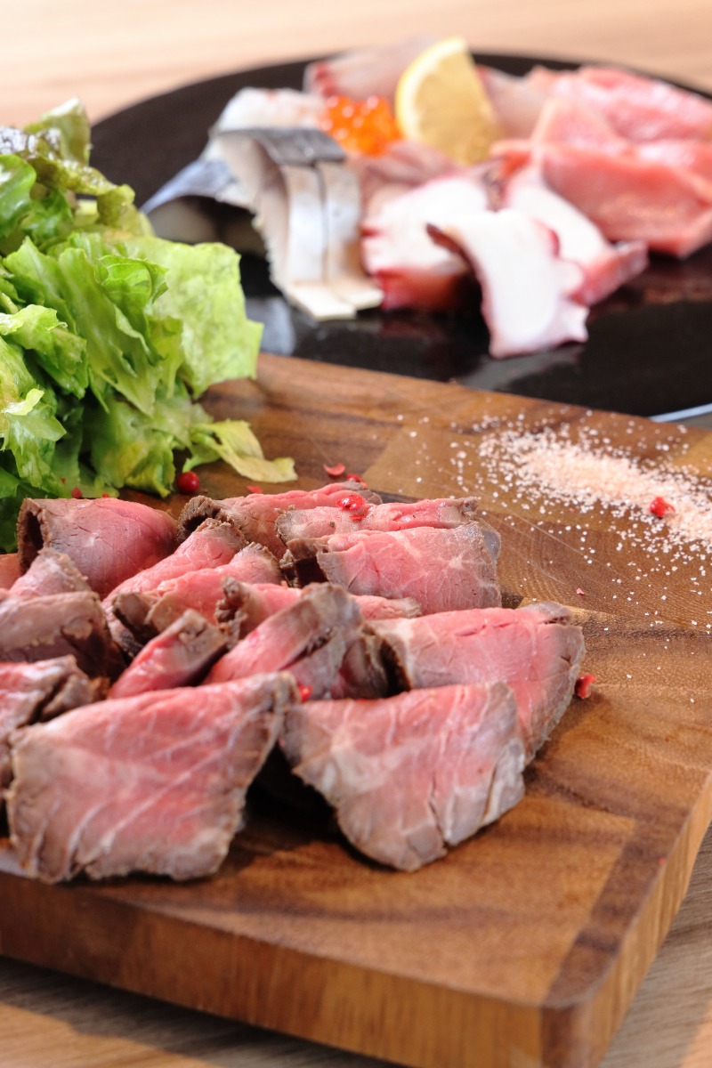 《酒と肴とDINING 諒（まこと）》翌5:00まで営業している『諒』は酒場難民の拠りどころ！？