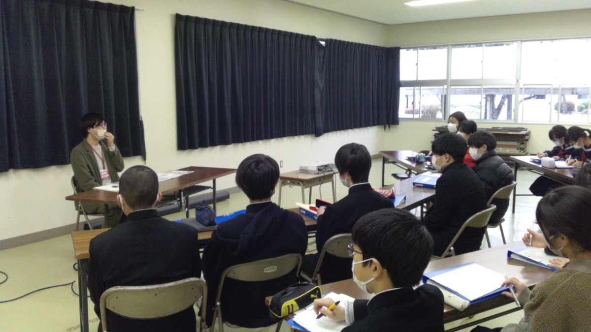 【まちの人事部活動報告】富田中学校のキャリア教育授業に参加！ 生徒から職業インタビューを受けました