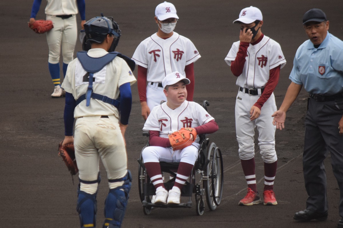 「高校でも野球部に入りたい」車椅子の中学生が始球式に登場！【高校野球奈良県大会】