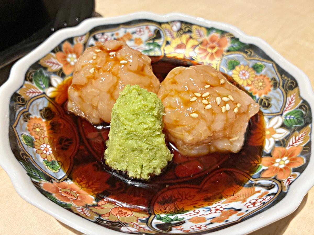 《創作串カツと餃子のお店  うちわ  徳島店》定番に遊び心とひと手間を