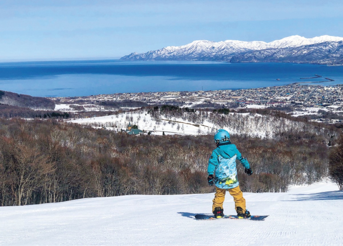 北海道移住・秋｜海と山の絶景が日常に。全世代が笑顔で暮らすまち