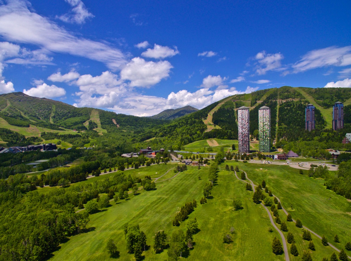 160mの花の絨毯！トマムで楽しむ優雅なお花見