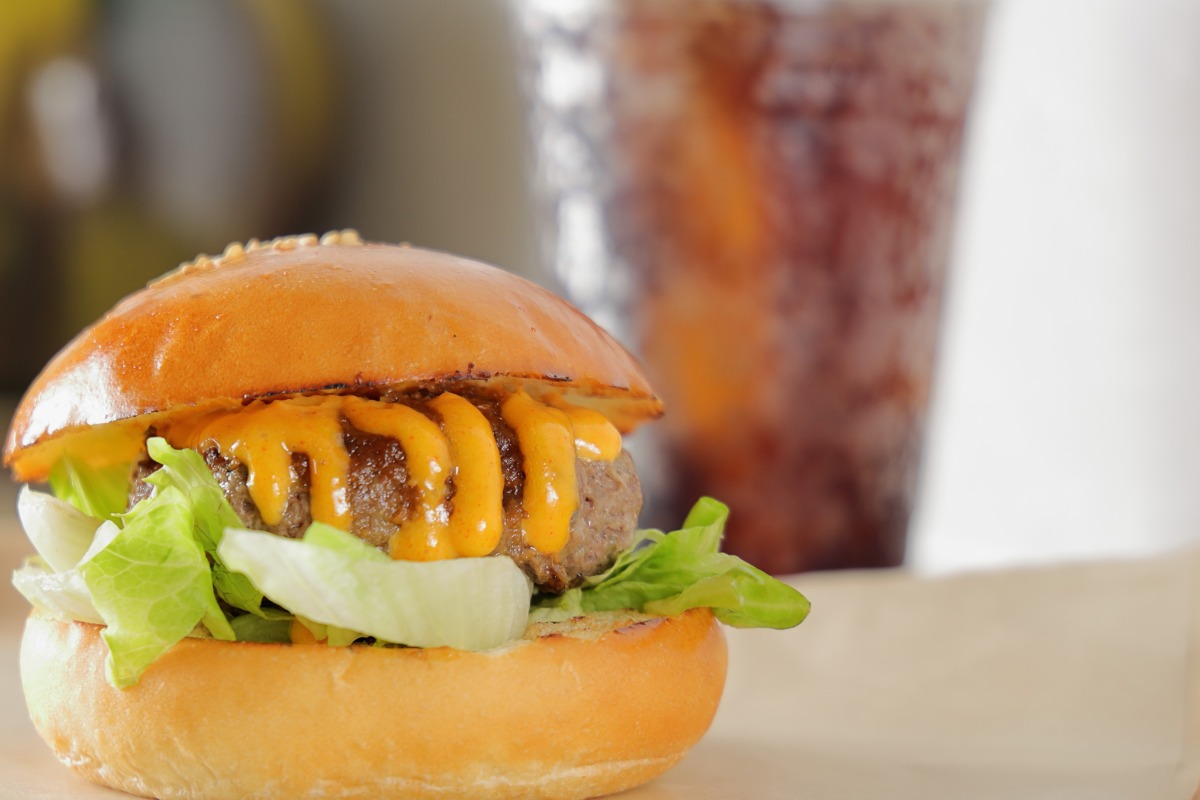《N's Burger(エヌズ バーガー)》元パン職人がつくる、すべてが主役の絶品ハンバーガー!