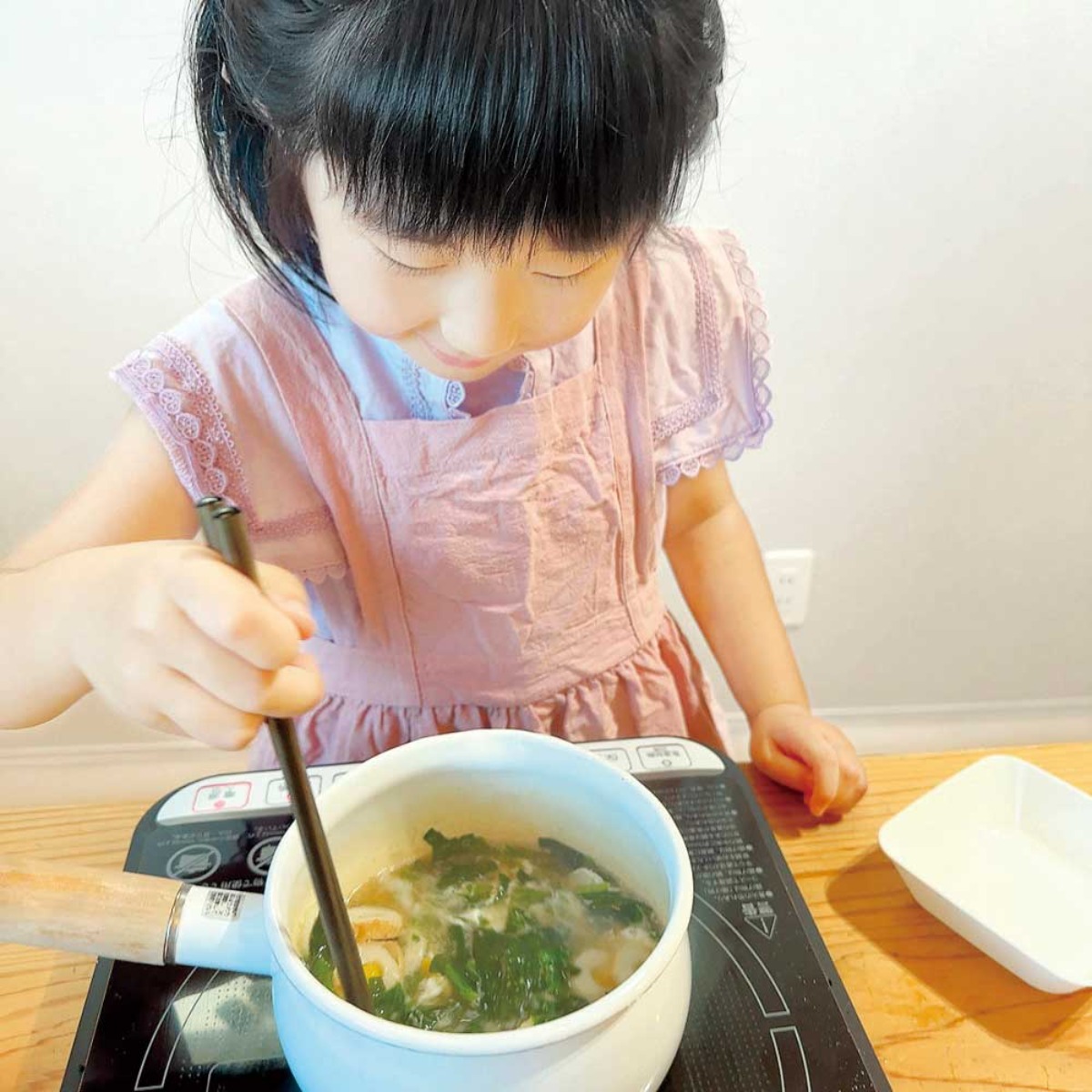 【お料理レシピ】おつきさまラーメン/cotocotoみさき先生の「親子でつくろう!はじめてキッチン」