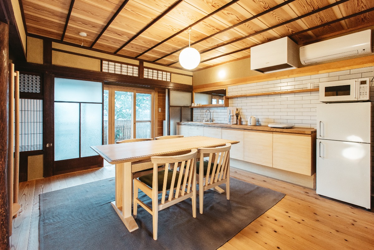 築100年の奈良町家に、暮らすように泊まる【西村邸｜奈良市】