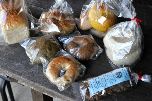 【自家製天然酵母パン 樸木（あらき）／生駒郡安堵町】素朴なたしかな味わい。人気の味をお取り寄せで