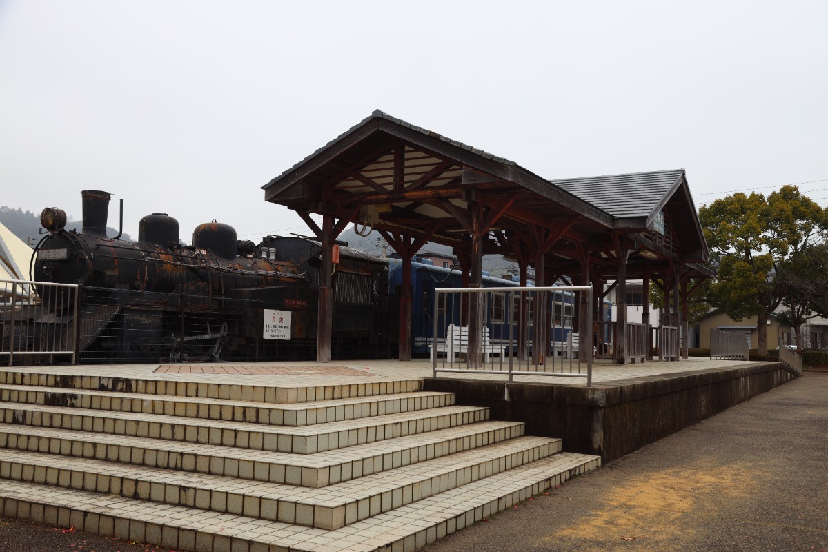 【徳島の公園】小松島ステーションパーク・SL記念広場（小松島市小松島町）みんな一緒に遊べる！インクルーシブ遊具が完成
