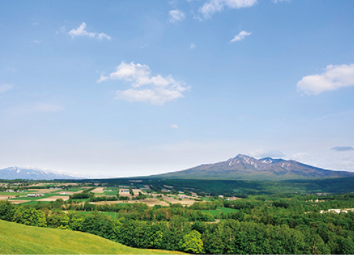キャンプやトレイルが人気の、 斜里岳を望む自然豊かなまち「清里町」｜北海道大人の旅ガイド2025