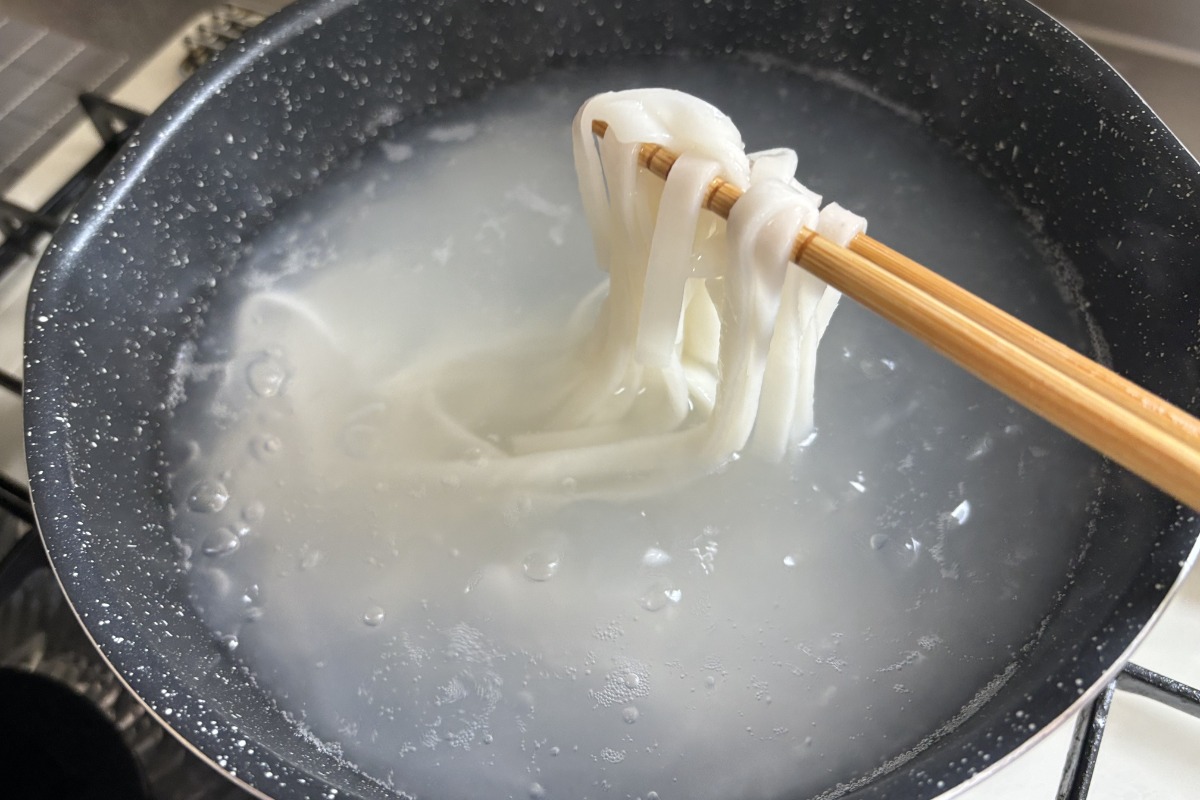 道南のまちの新・美食ブランド『十八番』シリーズの米麺を実食！