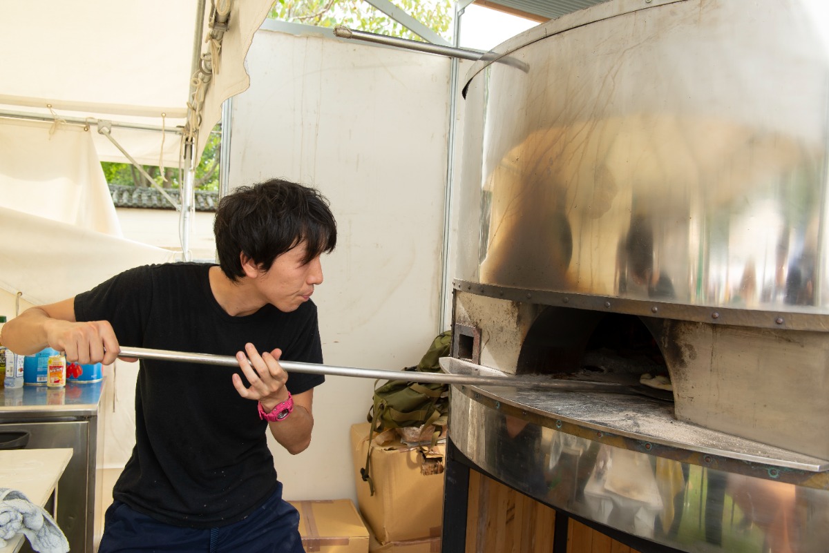 【シェフェスタ】奈良の秋空の下で、焼きたてピザを食べよう！「青空ピッツァ」のスケジュールをご紹介