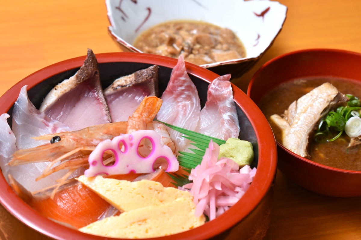 ≪記事の最後にお得な特典あり≫コスパ良し、鮮度良し!王寺駅スグの海鮮料理店『海の幸 たちばな家』
