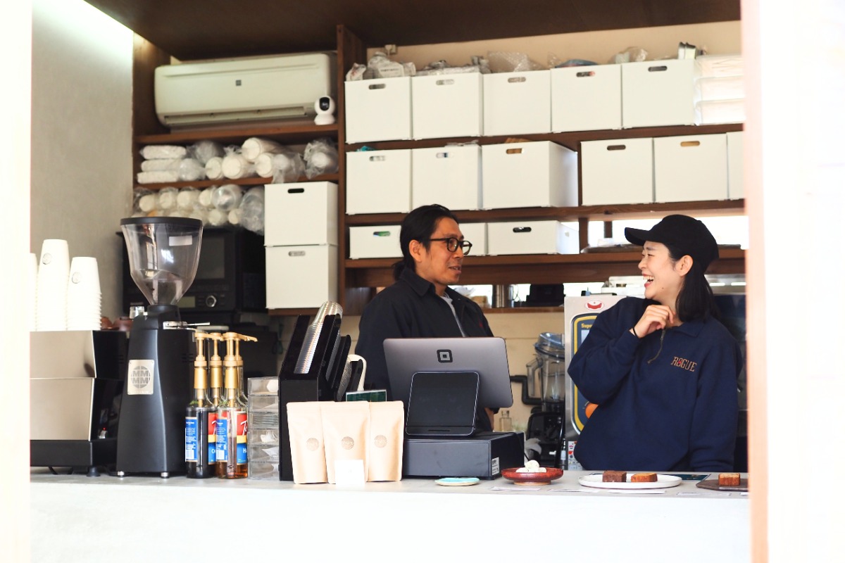 《杜と波の間》美波町のカフェ｜本格エスプレッソと地元素材の焼き菓子