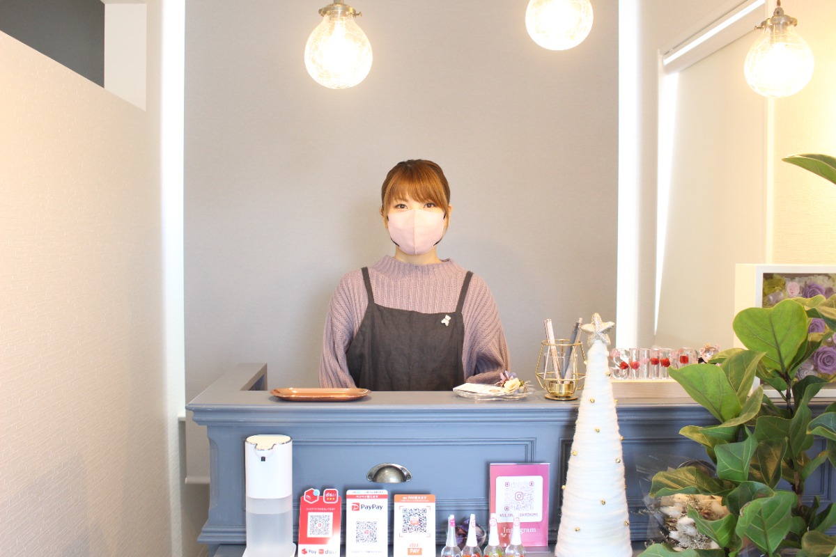 【2022年10月オープン ／ nail salon shirokuma（ネイルサロンシロクマ・板野郡藍住町）】カラーバリエーションは550色！指先に彩りを